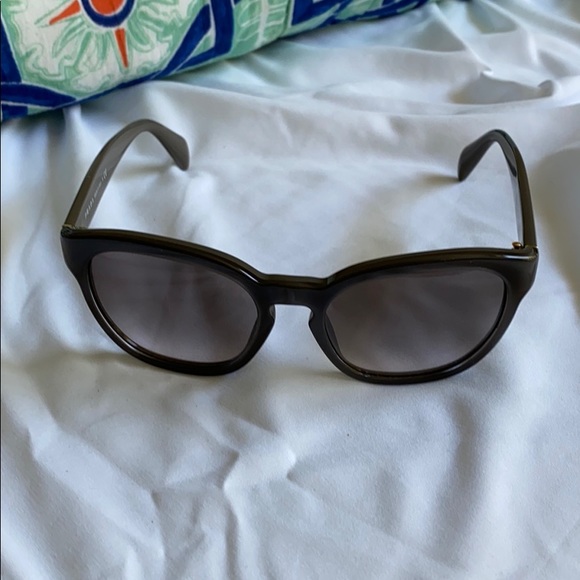 Prada Sunglasses - Picture 3 of 8